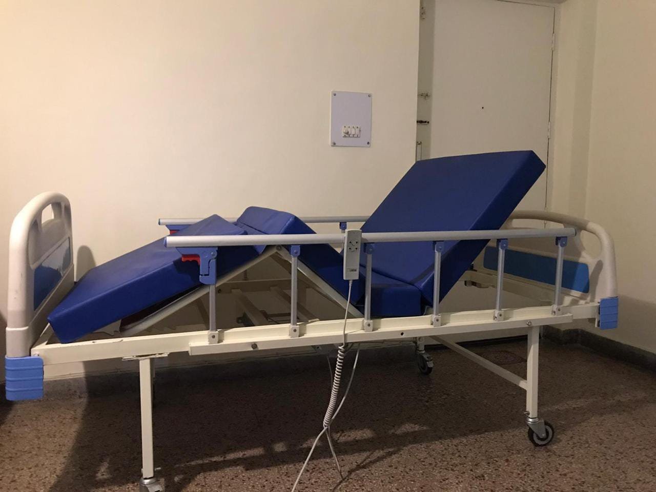 Full Fowler Electric Bed